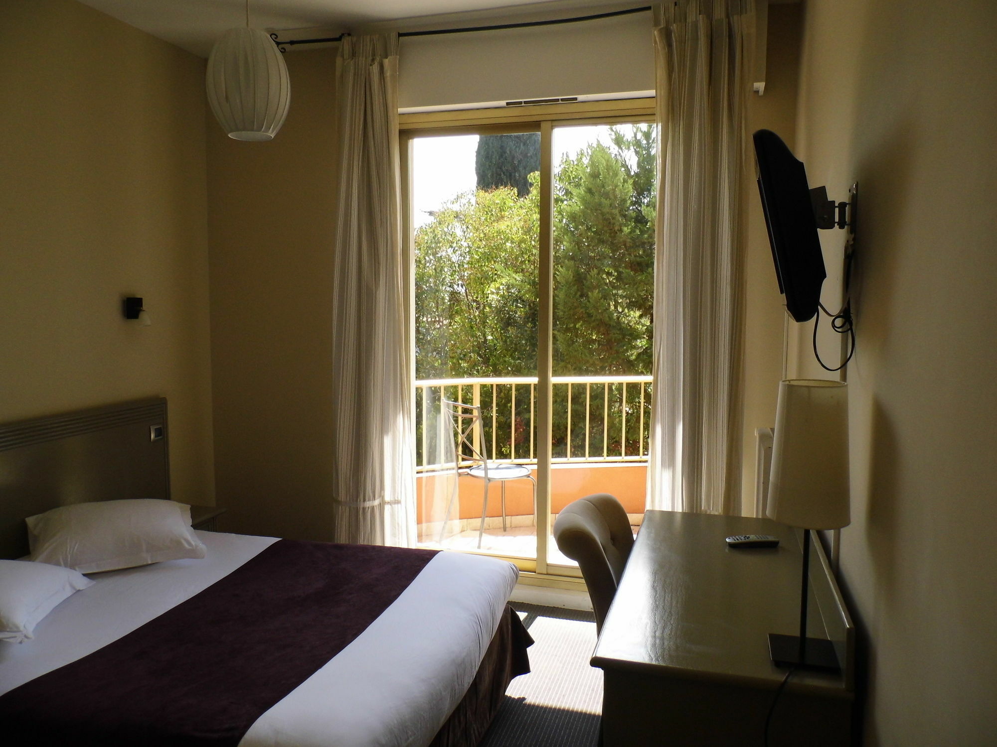 Anis Hotel Nice Bagian luar foto